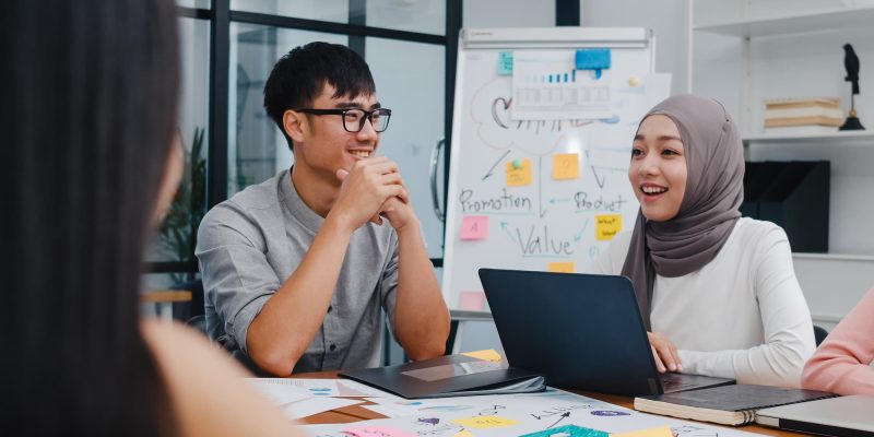 multiracial-group-young-creative-people-smart-casual-wear-discussing-business-brainstorming-meeting-ideas-mobile-application-software-design-project-modern-office (2)